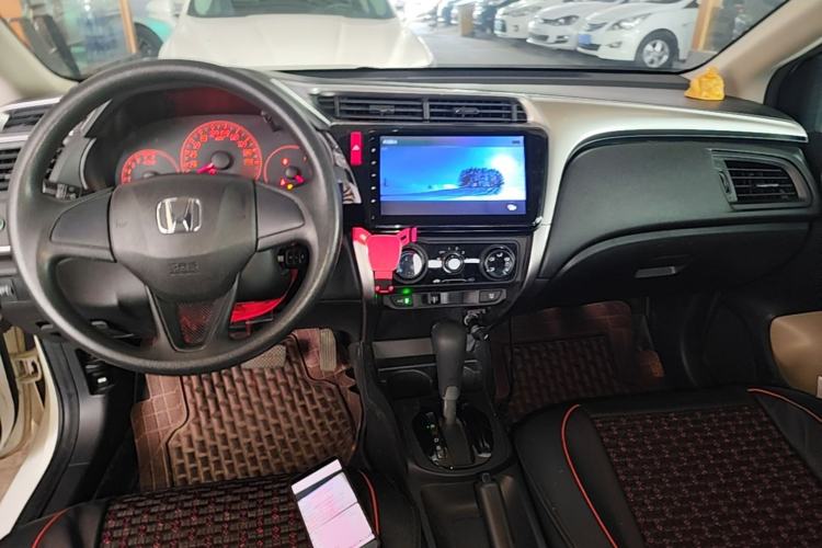 Used Honda City 2017 1.5L CVT Comfort Version Center Console
