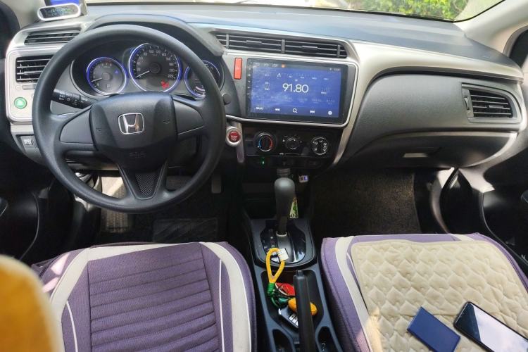 Used Honda City 2017 1.5L CVT Elite Edition Center Console