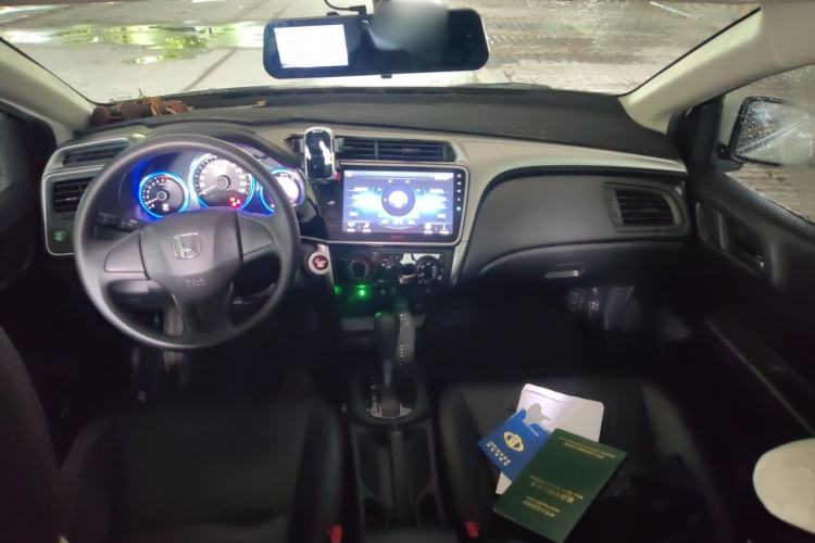 Used Honda City 2017 1.5L CVT Elite Edition Center Console