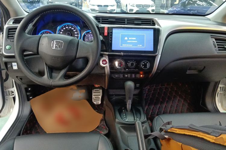Used Honda City 2017 1.5L CVT Elite Edition Center Console