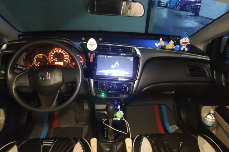 Used Honda City 2017 1.5L CVT Comfort Version Center Console