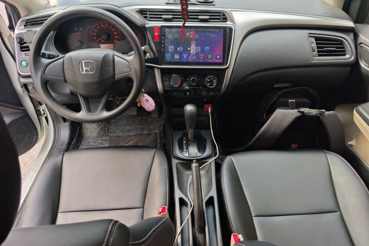 Used Honda City 2017 1.5L CVT Comfort Version Center Console