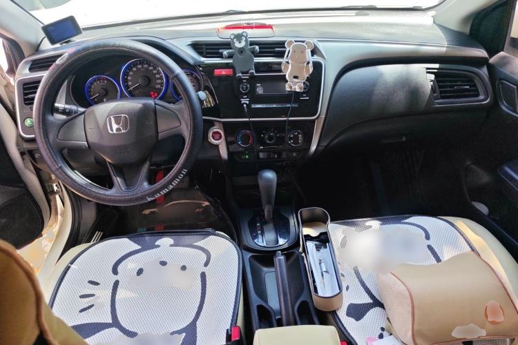 Used Honda City 2017 1.5L CVT Elite Edition Center Console