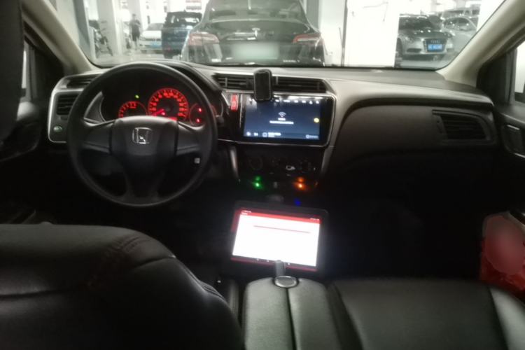 Used Honda City 2017 1.5L CVT Comfort Version Center Console
