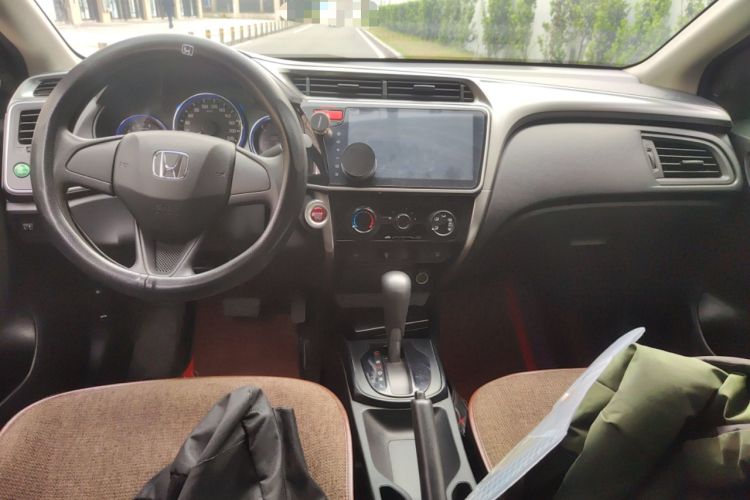 Used Honda City 2017 1.5L CVT Elite Edition Center Console