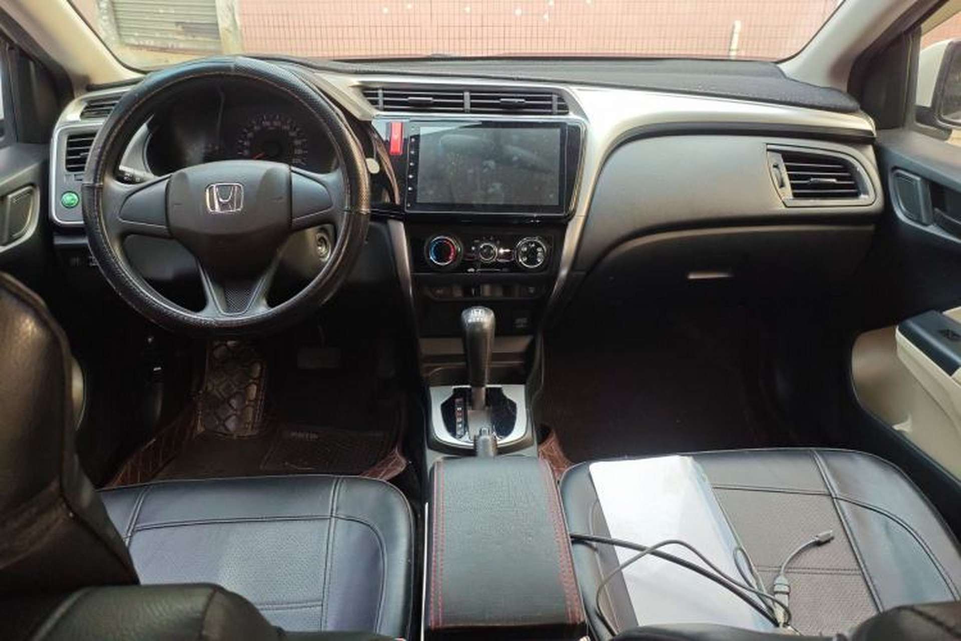 Used Honda City 2017 1.5L CVT Comfort Version Center Console