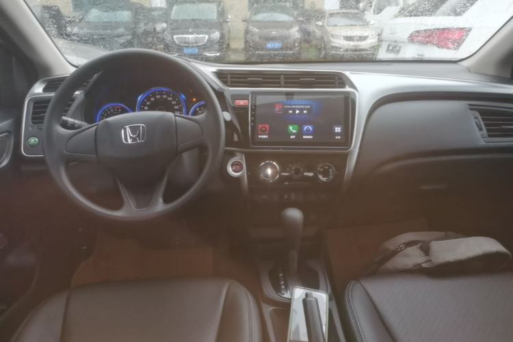 Used Honda City 2017 1.5L CVT Elite Edition Center Console
