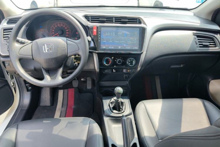 Used Honda City 2017 1.5L manual Comfort version Center Console