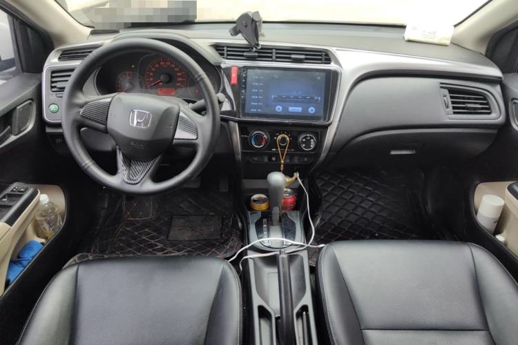 Used Honda City 2017 1.5L CVT Comfort Version Center Console