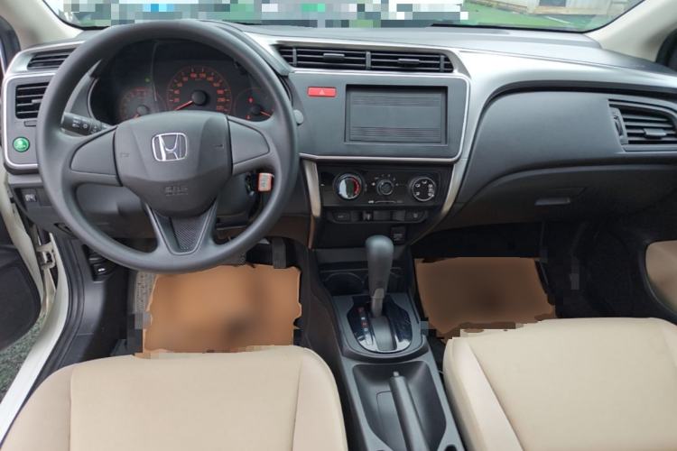 Used Honda City 2017 1.5L CVT Comfort Version Center Console