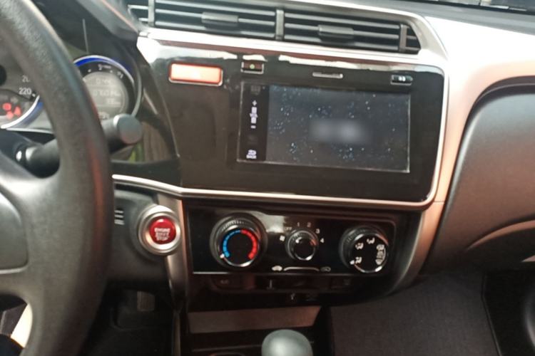 Used Honda City 2017 1.5L CVT Elite Edition Center Console
