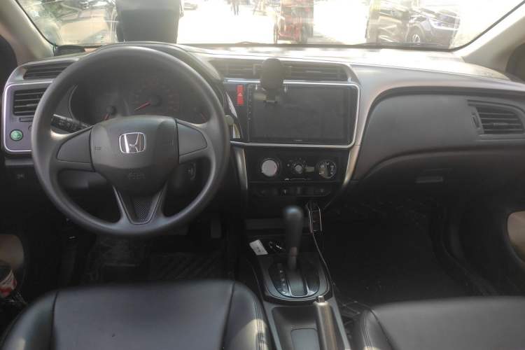 Used Honda City 2017 1.5L CVT Comfort Version Center Console