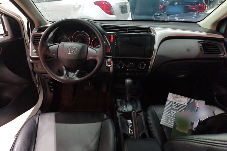 Used Honda City 2017 1.5L CVT Elite Edition Center Console
