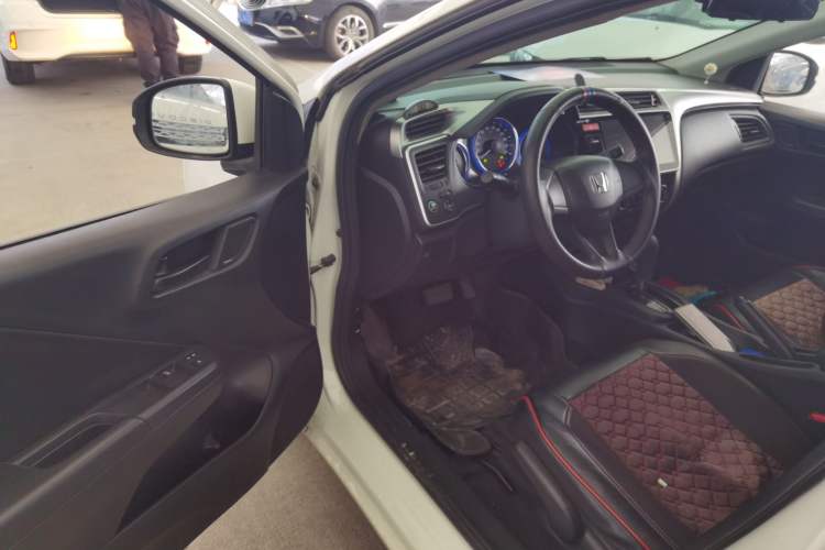 Used Honda City 2017 1.5L CVT Elite Edition Driver Seat