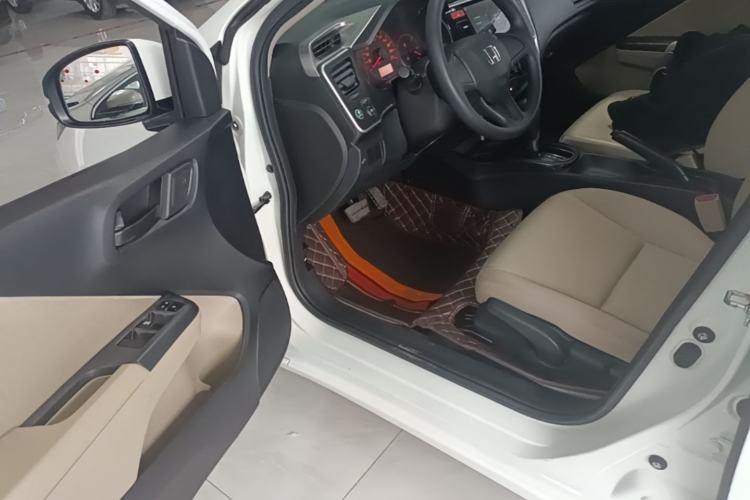 Used Honda City 2017 1.5L CVT Comfort Version Driver Seat