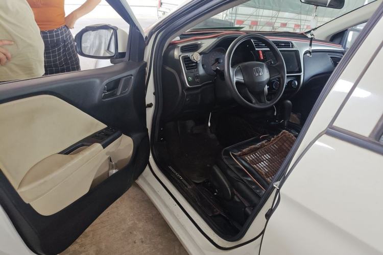 Used Honda City 2017 1.5L CVT Comfort Version Driver Seat