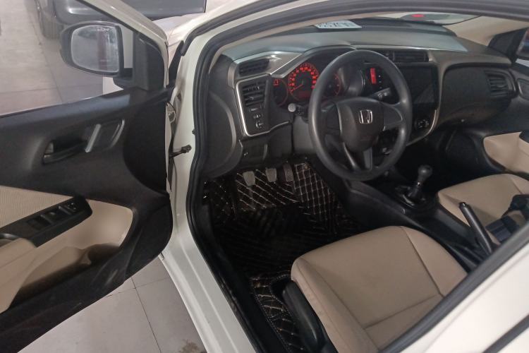 Used Honda City 2017 1.5L manual Comfort version Driver Seat