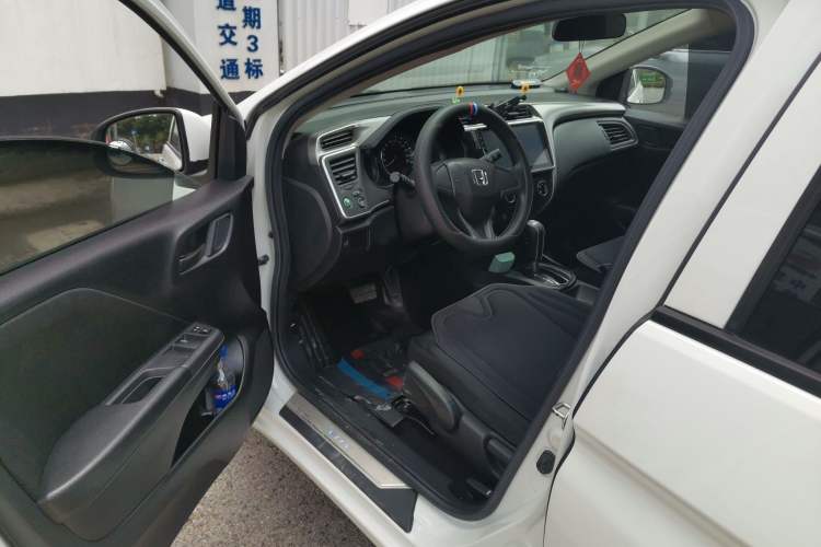 Used Honda City 2017 1.5L CVT Elite Edition Driver Seat