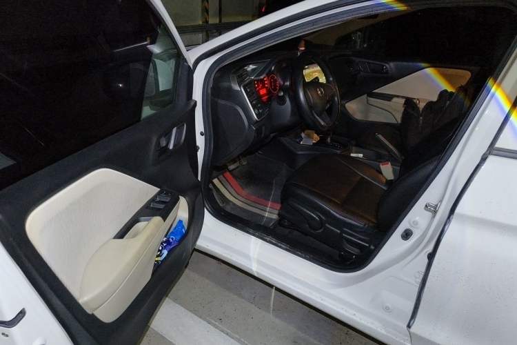 Used Honda City 2017 1.5L CVT Comfort Version Driver Seat