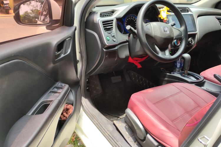 Used Honda City 2017 1.5L CVT Elite Edition Driver Seat