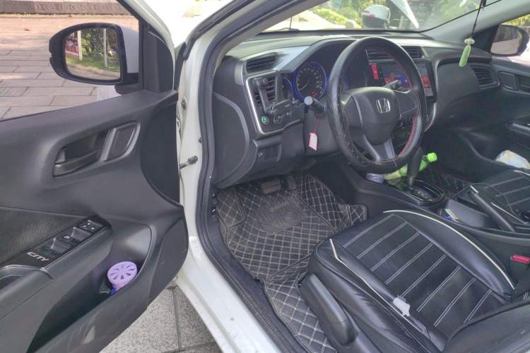 Used Honda City 2017 1.5L CVT Elite Edition Driver Seat