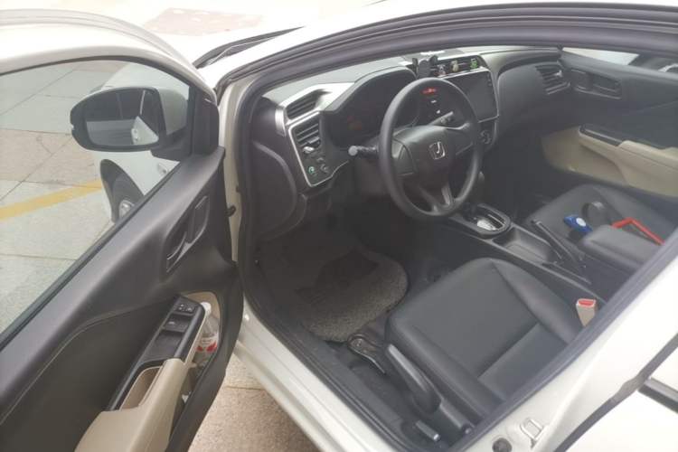 Used Honda City 2017 1.5L CVT Comfort Version Driver Seat