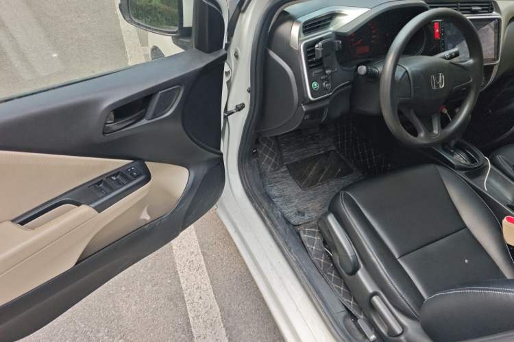 Used Honda City 2017 1.5L CVT Comfort Version Driver Seat