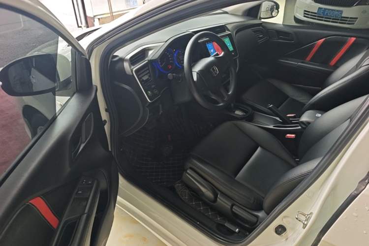 Used Honda City 2017 1.5L CVT Elite Edition Driver Seat