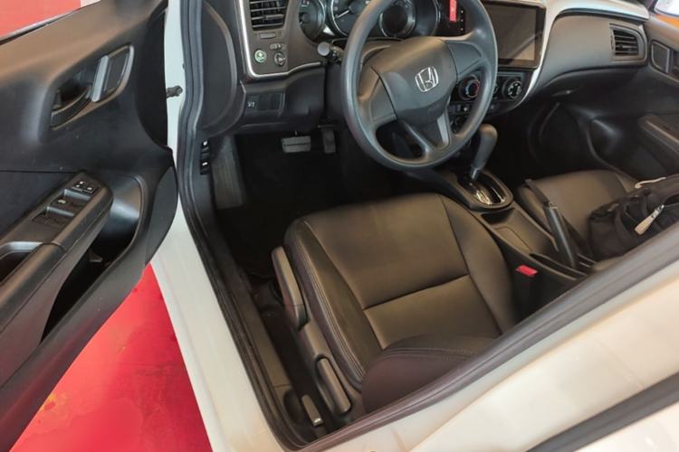 Used Honda City 2017 1.5L CVT Elite Edition Driver Seat