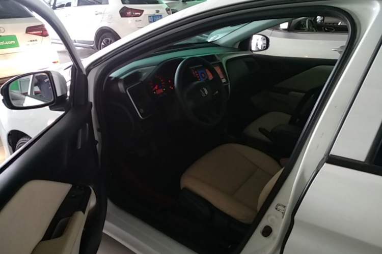 Used Honda City 2017 1.5L CVT Comfort Version Driver Seat