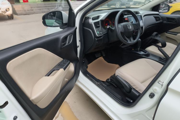 Used Honda City 2017 1.5L CVT Comfort Version Driver Seat