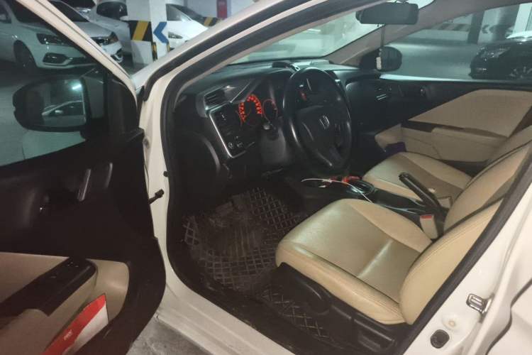 Used Honda City 2017 1.5L CVT Comfort Version Driver Seat