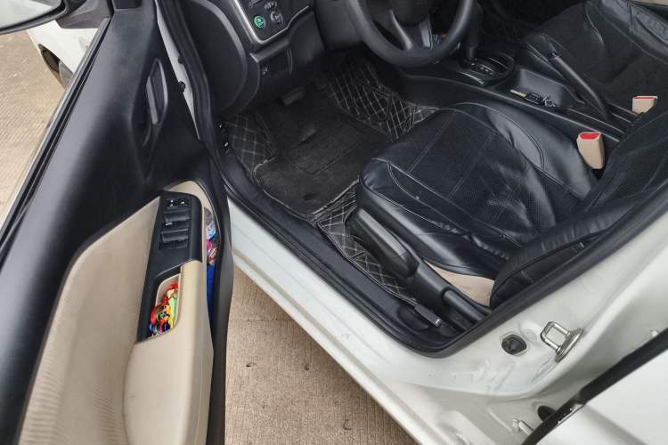 Used Honda City 2017 1.5L CVT Comfort Version Driver Seat