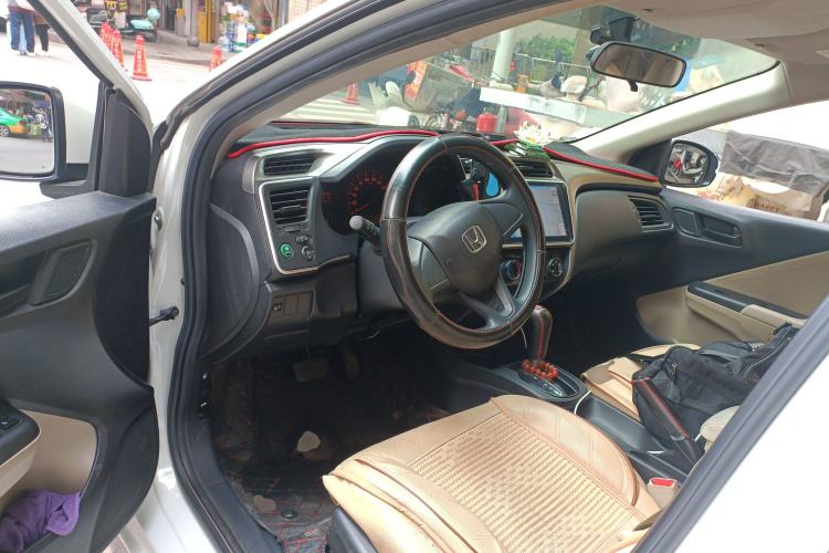 Used Honda City 2017 1.5L CVT Elite Edition Driver Seat