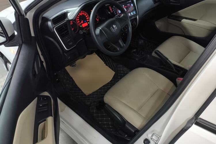 Used Honda City 2017 1.5L manual Comfort version Driver Seat