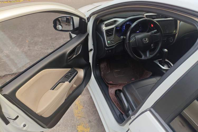Used Honda City 2017 1.5L CVT Comfort Version Driver Seat