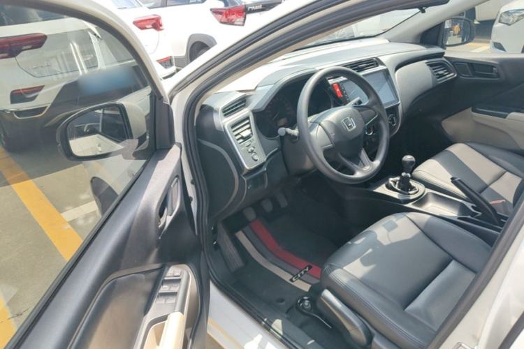 Used Honda City 2017 1.5L manual Comfort version Driver Seat