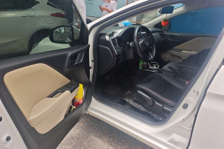 Used Honda City 2017 1.5L CVT Comfort Version Driver Seat