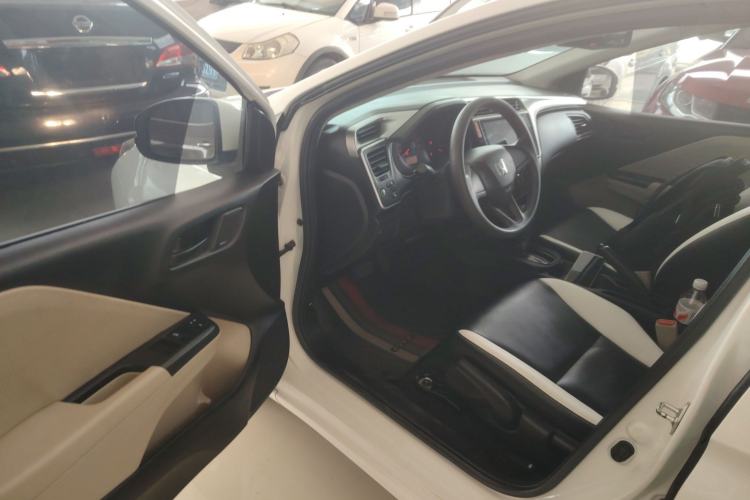 Used Honda City 2017 1.5L CVT Comfort Version Driver Seat