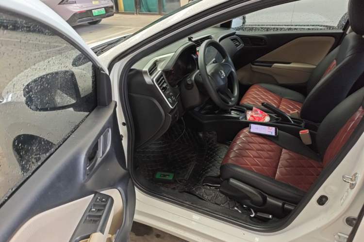 Used Honda City 2017 1.5L CVT Comfort Version Driver Seat