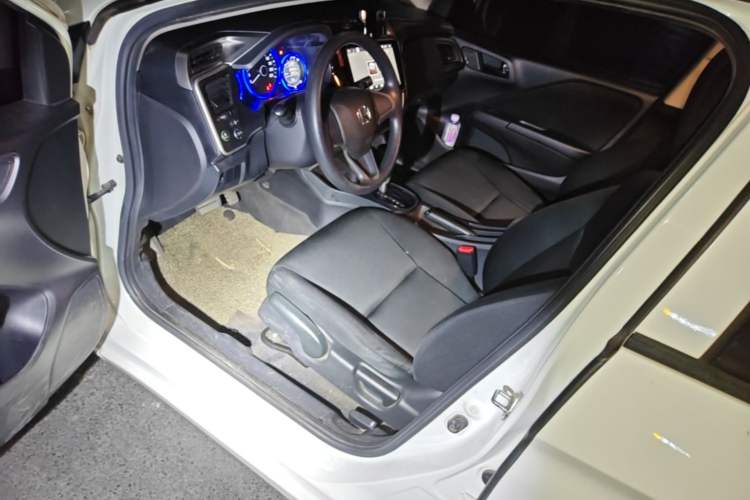 Used Honda City 2017 1.5L CVT Elite Edition Driver Seat