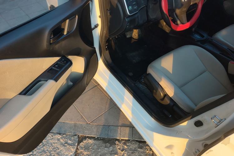 Used Honda City 2017 1.5L CVT Comfort Version Driver Seat