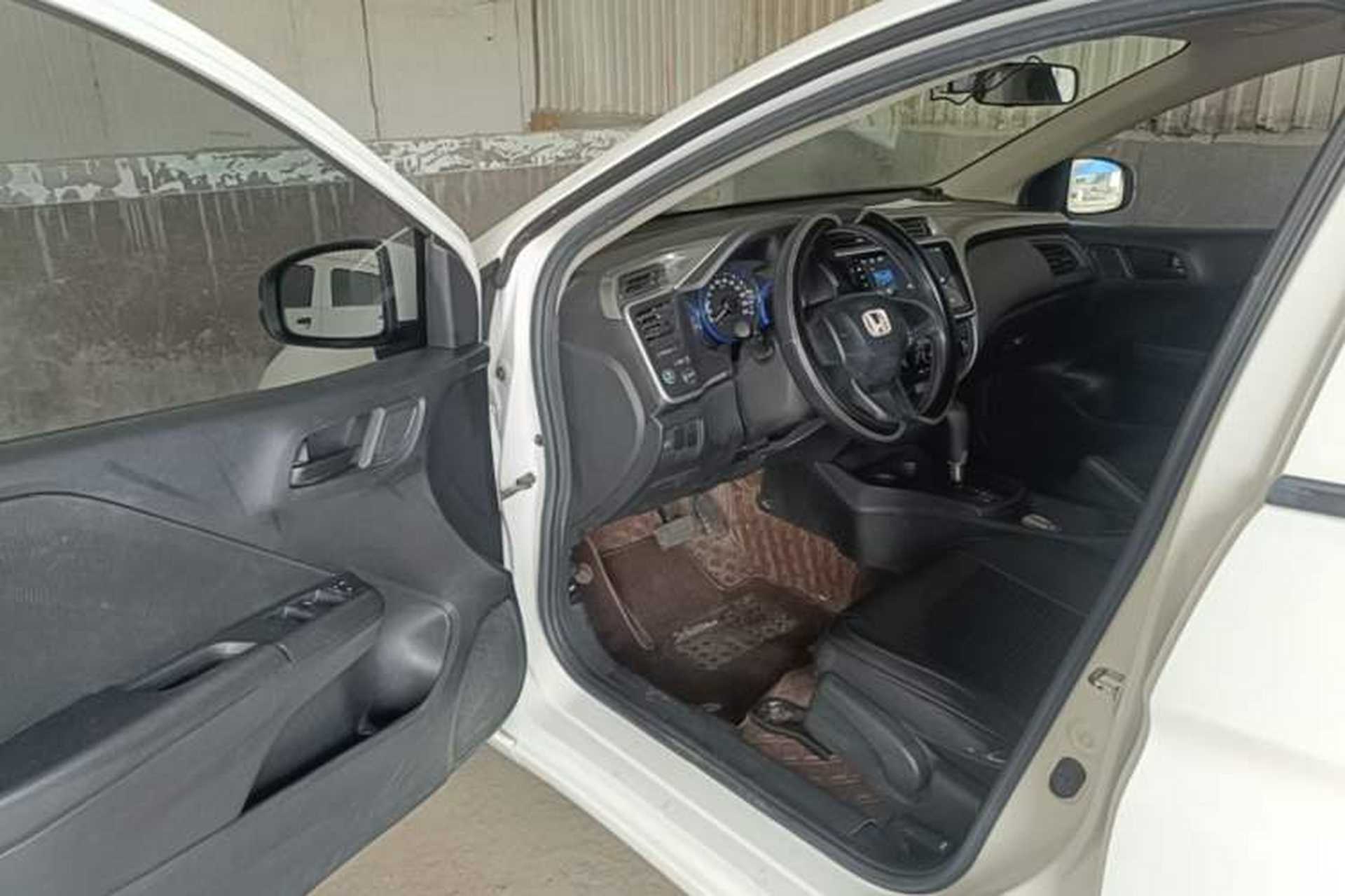 Used Honda City 2017 1.5L CVT Elite Edition Driver Seat