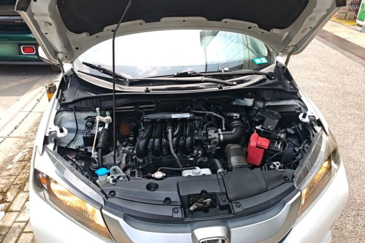 Used Honda City 2017 1.5L CVT Elite Edition Engine Bay