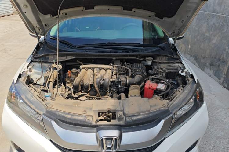 Used Honda City 2017 1.5L manual Comfort version Engine Bay