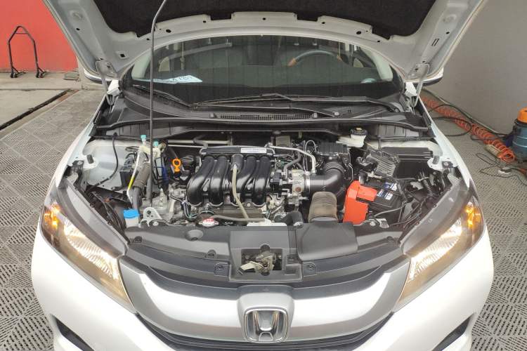 Used Honda City 2017 1.5L CVT Comfort Version Engine Bay