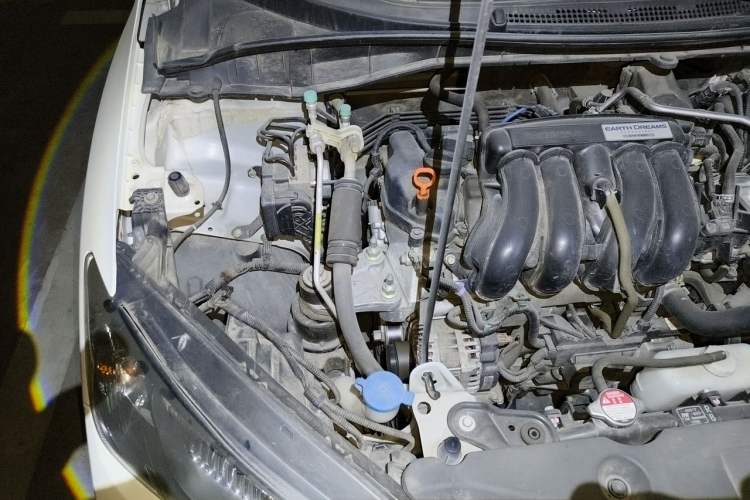 Used Honda City 2017 1.5L CVT Comfort Version Engine Bay Right