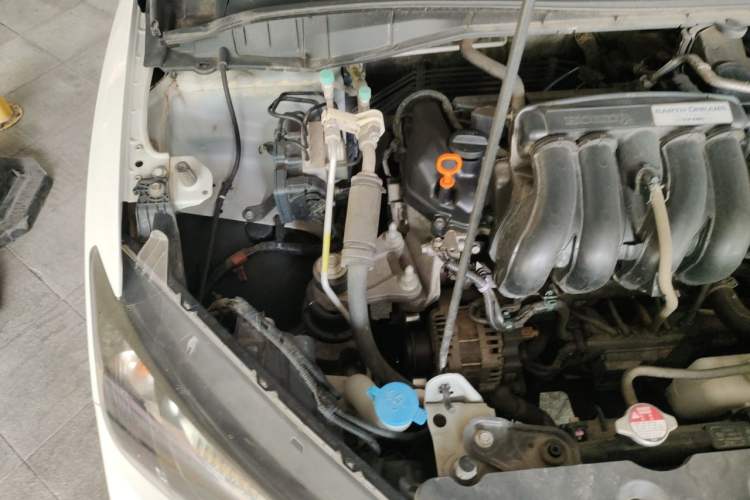Used Honda City 2017 1.5L CVT Comfort Version Engine Bay Right