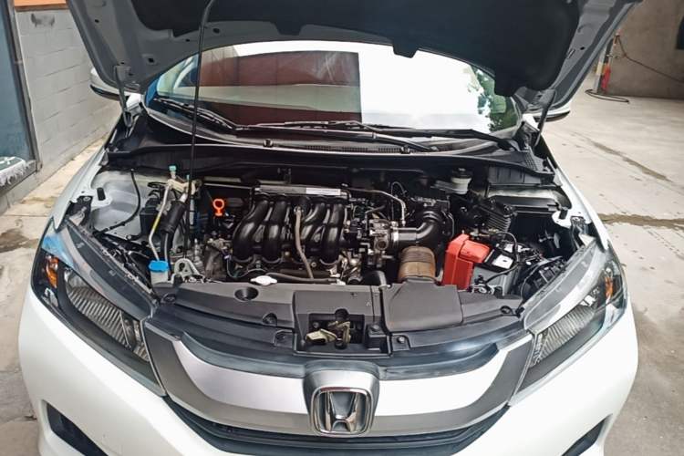 Used Honda City 2017 1.5L CVT Elite Edition Engine Bay