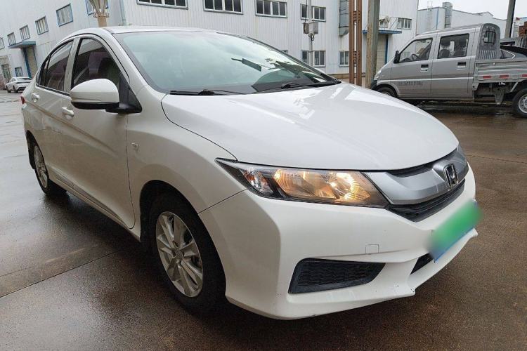 Used Honda City 2017 1.5L manual Comfort version Exterior 2